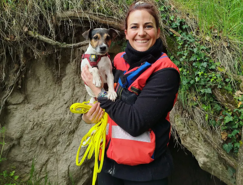 nos équipes Alexandra et Persée-A.C.R.A-Association Chiens de Recherche Auvergne-Recherche en milieu naturel-Formation de chiens-Urgences-assistance-personnes disparues-secours