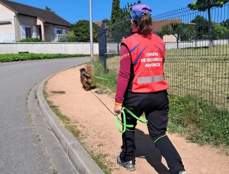 nos équipes Sophie et Mira-A.C.R.A-Association Chiens de Recherche Auvergne-Recherche en milieu naturel-Formation de chiens-Urgences-assistance-personnes disparues-secours-1